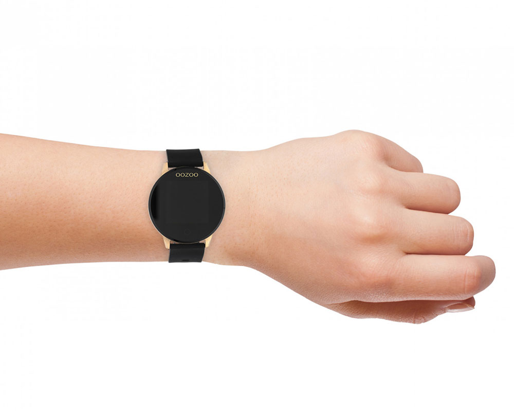OOZOO  Smartwatch Black Silicone Strap  Q00114